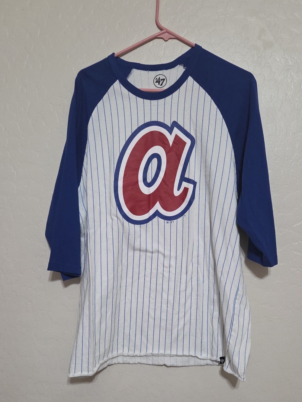 Atlanta Braves ’47 Brand Men’s XL Pinstripe Raglan Baseball Shirt 3/4 Sleeve